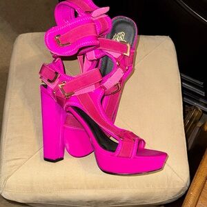 Chic Pink Strappy Platform Heels